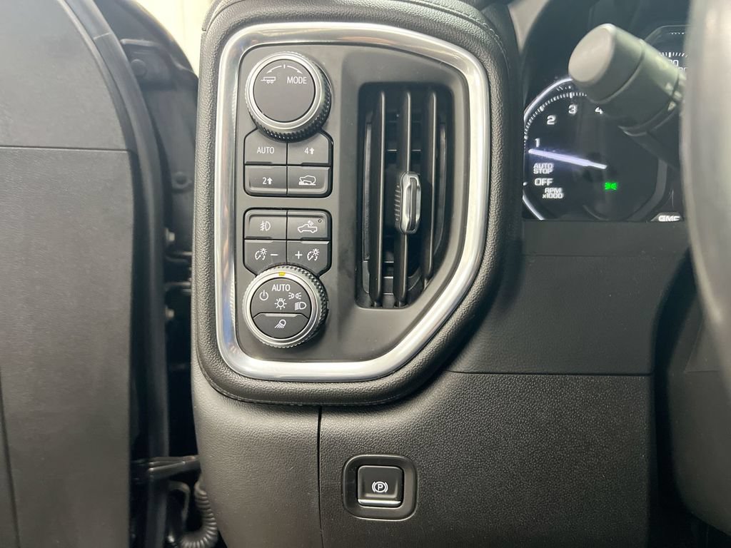 Used 2020 GMC Sierra 1500 SLT w/ SLT Convenience Package AWD/4WD image 18