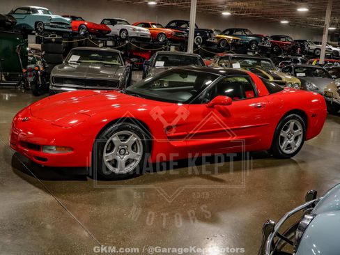 Used 1997 Chevrolet Corvette Coupe w/ Roof Pkg image 4