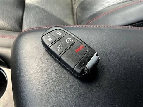 Used 2022 Dodge Durango R/T RWD image 33