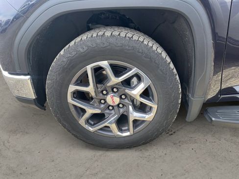 Used 2024 GMC Sierra 1500 SLT w/ SLT Premium Package image 9