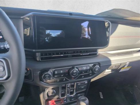 New 2026 Jeep Gladiator Rubicon w/ Steel Power Dome Hood Package AWD/4WD image 9