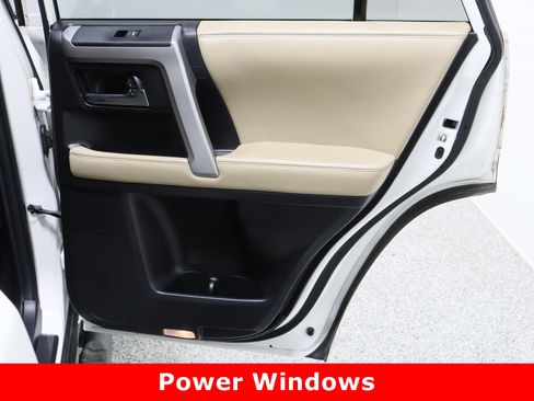 Used 2020 Toyota 4Runner SR5 Premium image 35