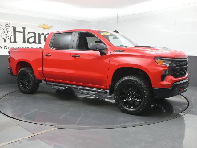 Used 2023 Chevrolet Silverado 1500 Custom Trail Boss w/ LPO, Dark Essentials Package AWD/4WD image 6