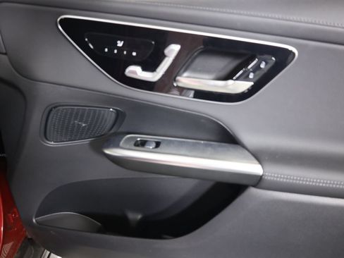 Used 2026 Mercedes-Benz GLC 300 4MATIC image 54