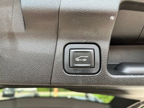 Used 2018 GMC Acadia SLT AWD/4WD image 36