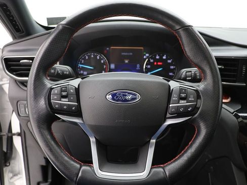 Used 2022 Ford Explorer ST-Line w/ Class IV Trailer Tow Package image 18