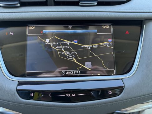 Used 2019 Cadillac XT5 Luxury image 24