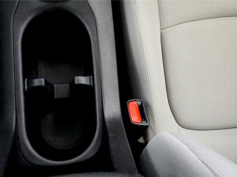 Certified 2023 Toyota Corolla Cross LE image 46