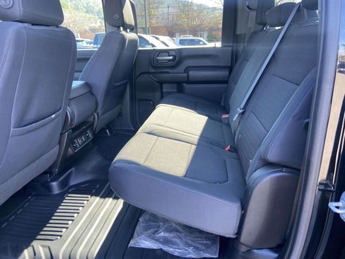 Used 2022 Chevrolet Silverado 3500 LT w/ Convenience Package image 3