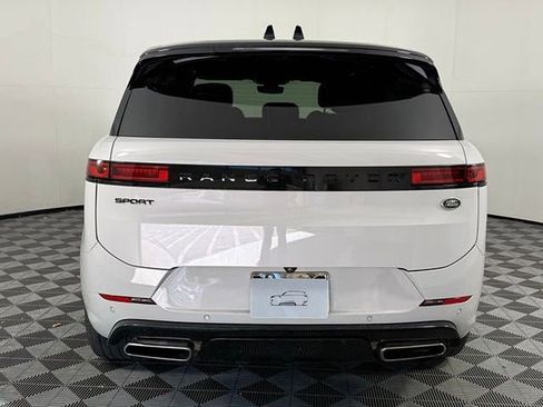 Used 2023 Land Rover Range Rover Sport SE Dynamic image 7