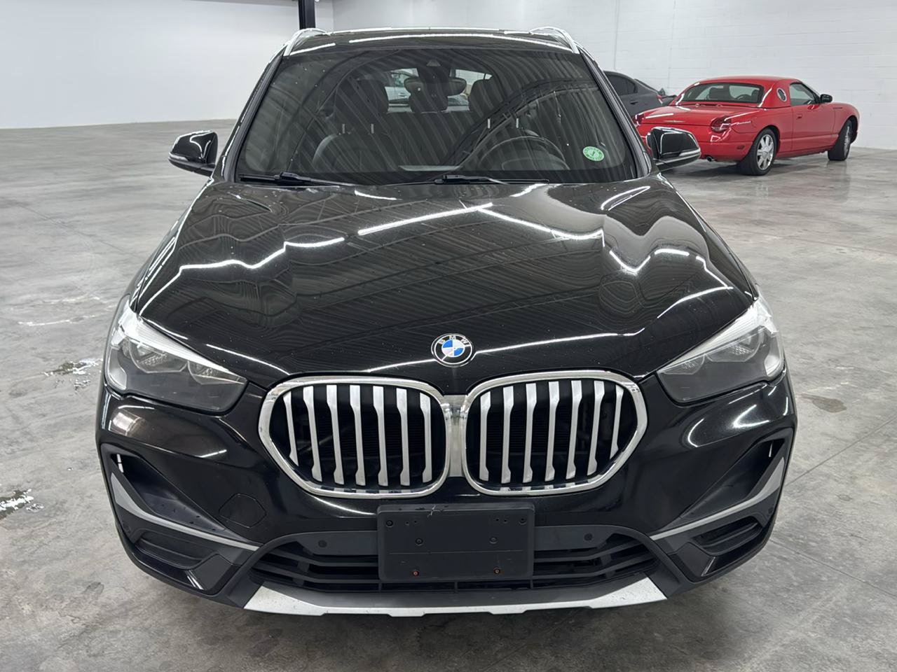 Used 2021 BMW X1 xDrive28i w/ Convenience Package AWD/4WD image 3