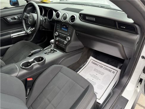 Used 2018 Ford Mustang Coupe RWD image 22