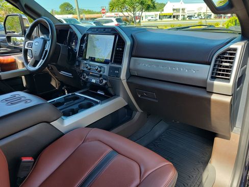 Used 2022 Ford F450 King Ranch w/ King Ranch Ultimate Package AWD/4WD image 13