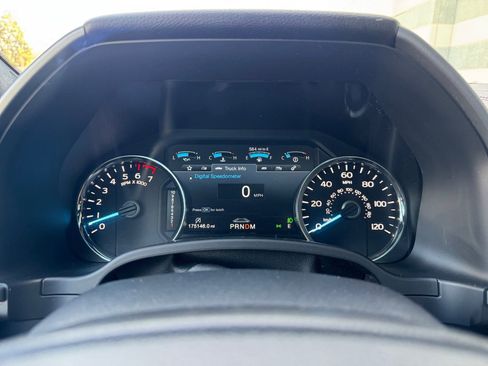 Used 2018 Ford F150 Platinum w/ Equipment Group 701A Luxury image 32