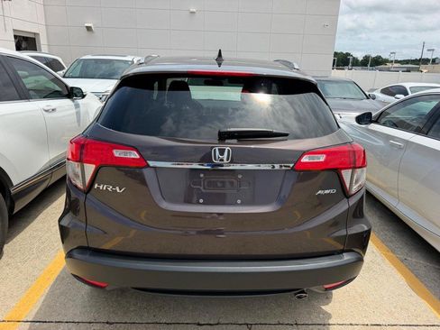 Used 2021 Honda HR-V EX image 3