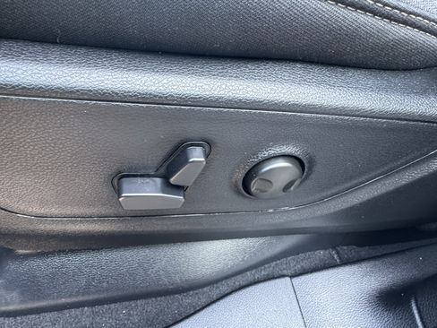 Used 2026 RAM 1500 Big Horn AWD/4WD image 10