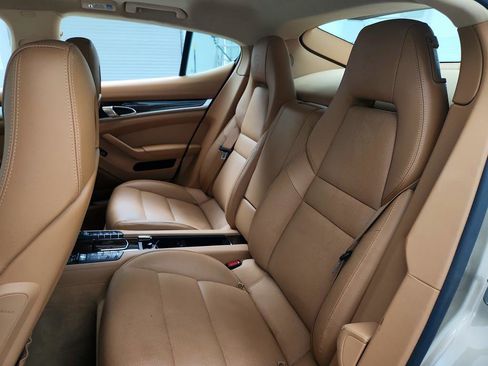 Used 2016 Porsche Panamera Edition w/ Premium Package Plus image 25