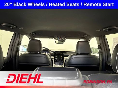 Used 2023 Jeep Grand Cherokee Altitude AWD/4WD image 10