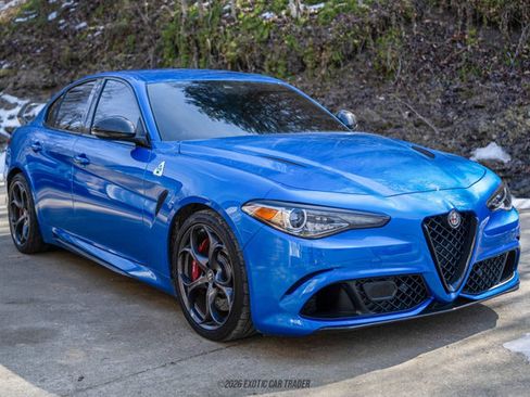 Used 2020 Alfa Romeo Giulia Quadrifoglio w/ Nero Edizione image 12