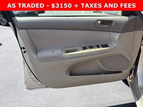 Used 2004 Toyota Camry LE FWD image 12