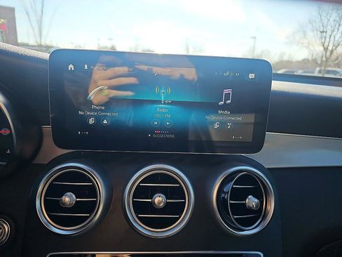 Used 2022 Mercedes-Benz GLC 300 image 23