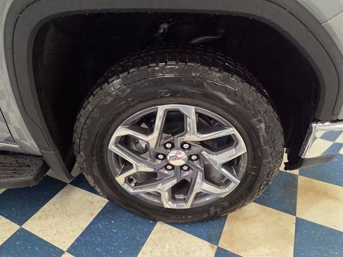 New 2026 GMC Sierra 1500 SLT w/ SLT Premium Plus Package image 10