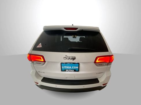 Used 2020 Jeep Grand Cherokee Laredo image 7