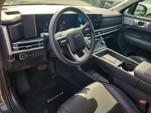 Used 2024 Hyundai Santa Fe SEL FWD image 18