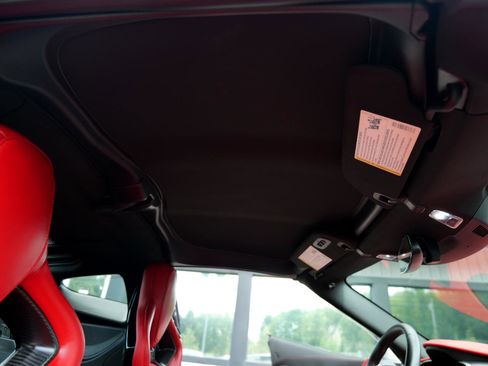 Used 2015 Chevrolet Corvette Z06 w/ Z07 Performance Package image 39