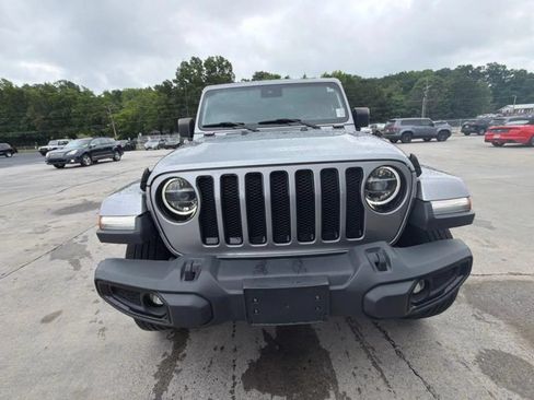 Used 2019 Jeep Wrangler Unlimited Sahara w/ Advanced Safety Group AWD/4WD image 2