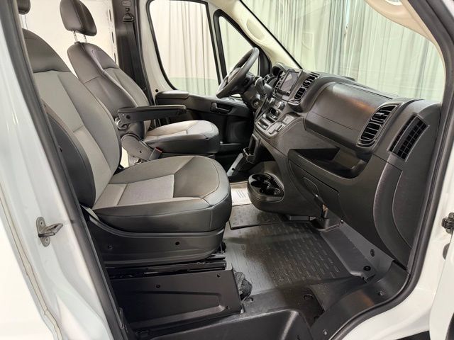 Used 2025 RAM ProMaster 2500 w/ Convenience Group FWD image 7