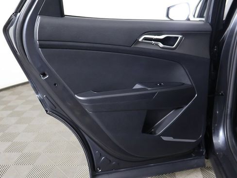 Used 2023 Kia Sportage LX image 23