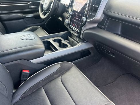 Used 2025 RAM 1500 Laramie AWD/4WD image 19