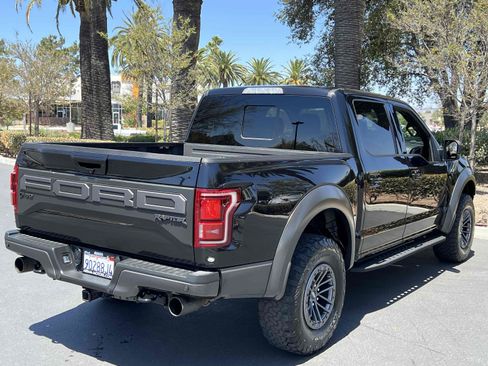 Used 2019 Ford F150 Raptor w/ Equipment Group 802A Luxury AWD/4WD image 12