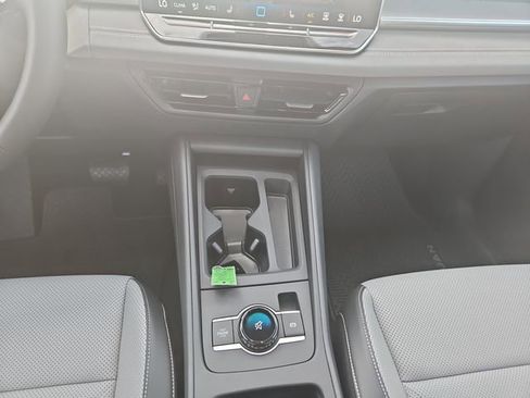 New 2025 Volkswagen Tiguan SE image 20