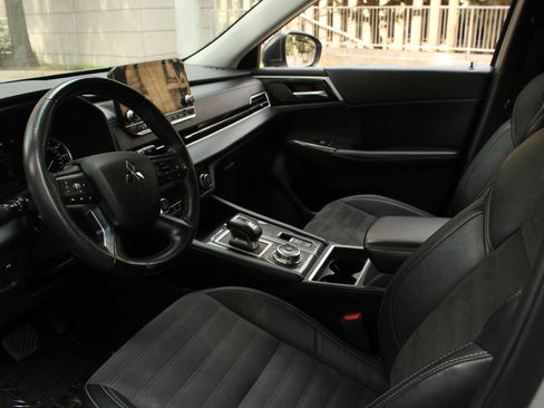 Used 2022 Mitsubishi Outlander SEL Black Edition AWD/4WD image 13