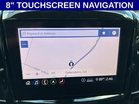 Used 2020 Chevrolet Traverse LT w/ LT Premium Package FWD image 2