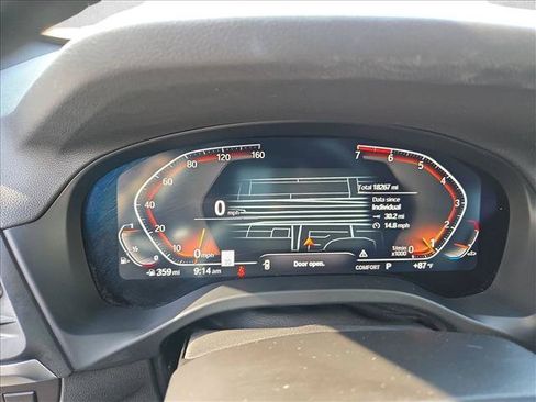 Used 2025 BMW X4 xDrive30i AWD/4WD image 11