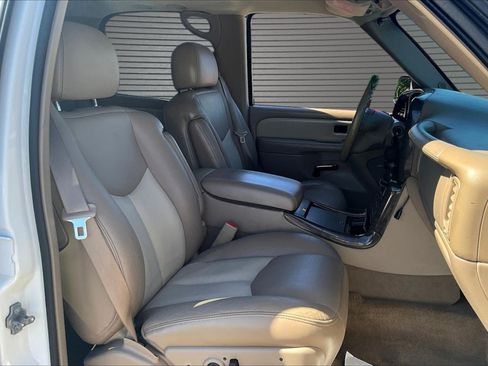 Used 2005 GMC Yukon Denali AWD/4WD image 27