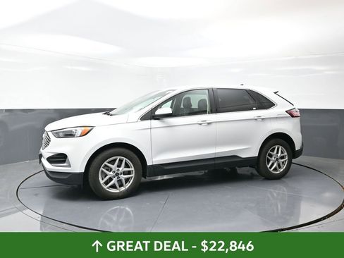 Used 2024 Ford Edge SEL image 11