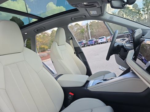 Certified 2025 Audi Q5 Premium Plus w/ Premium Plus image 10