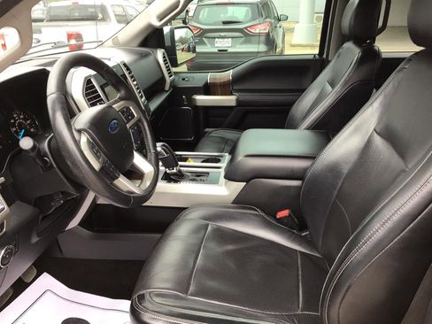 Used 2016 Ford F150 Lariat image 3