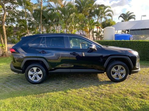 Used 2023 Toyota RAV4 LE AWD/4WD image 8