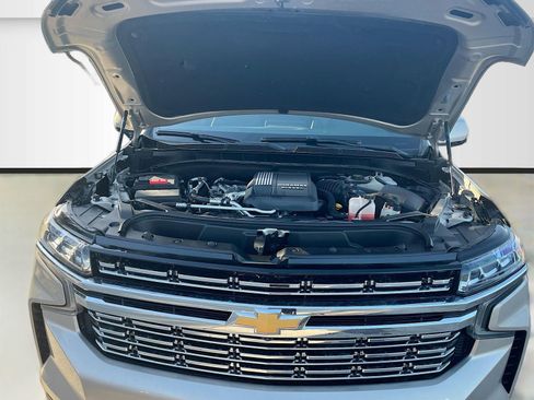 Used 2023 Chevrolet Tahoe LT w/ Luxury Package RWD image 32