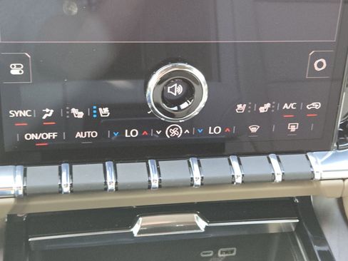 New 2026 GMC Yukon XL Denali AWD/4WD image 40