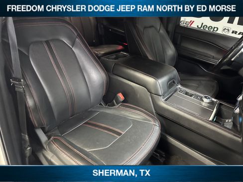 Used 2019 Ford Expedition Limited w/ Equipment Group 303A RWD image 9