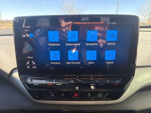 Certified 2023 Volkswagen ID.4 Pro S image 21