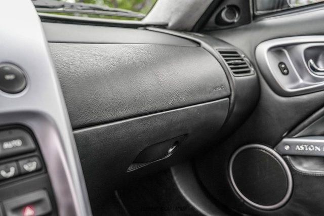 Used 2002 Aston Martin Vanquish RWD image 39