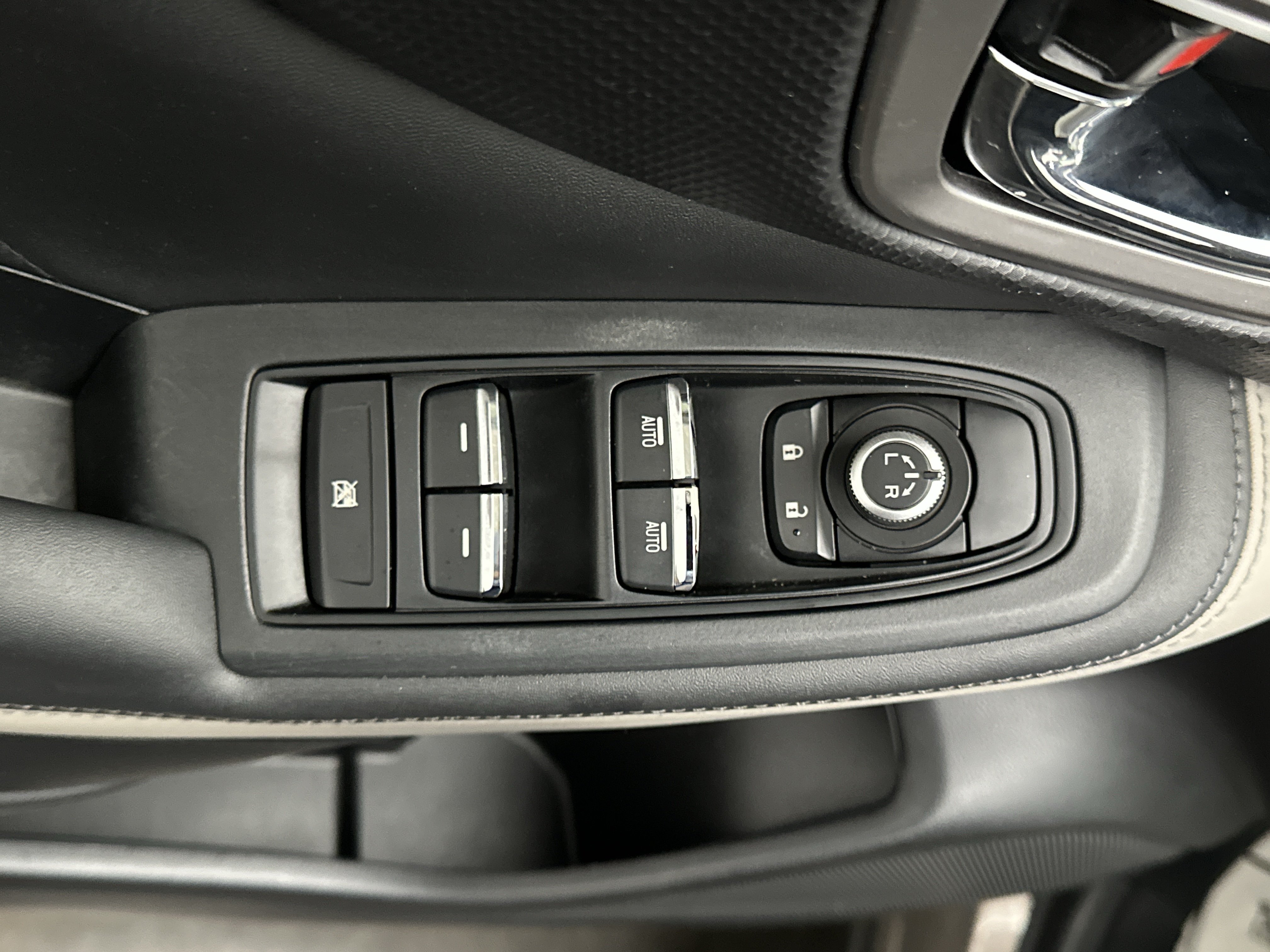 Used 2023 Subaru Forester Limited AWD/4WD image 19