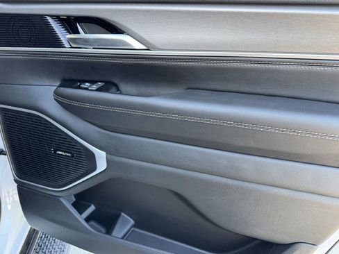New 2026 Jeep Grand Wagoneer 4WD w/ 8-Passenger Seating Package image 11
